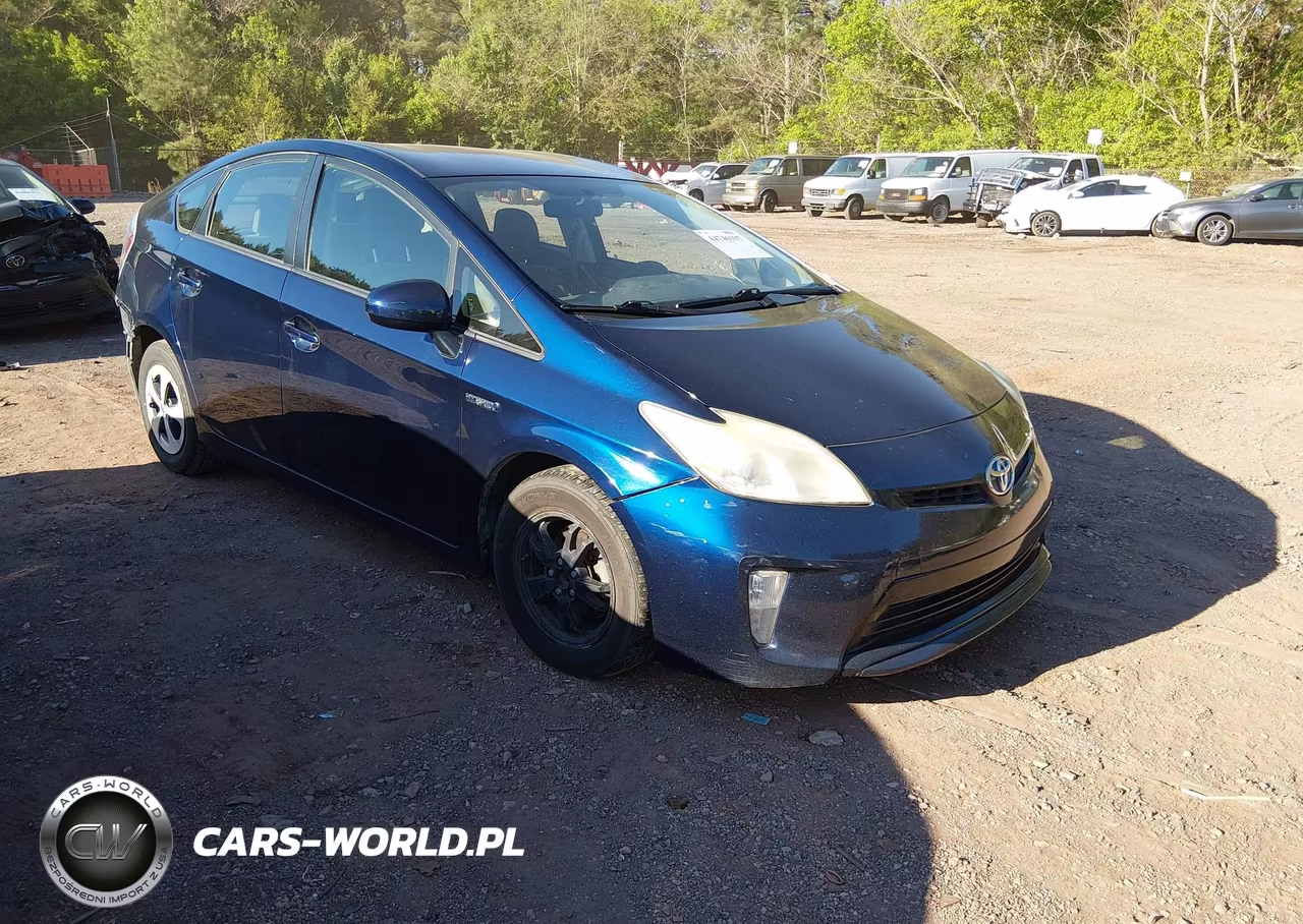 2014 Toyota Prius Three – zdjęcie 1 z 18