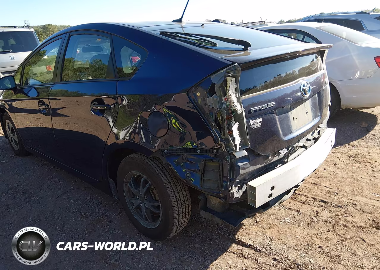 2014 Toyota Prius Three VIN:JTDKN3DU3E1742984 - 6