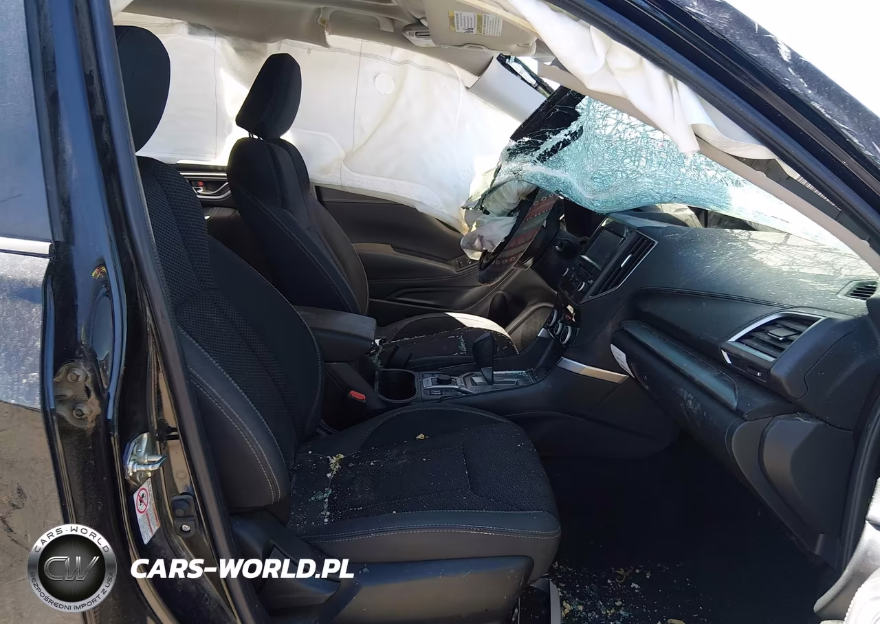 2019 Subaru Forester Premium VIN:JF2SKAGC6KH463310 - 5