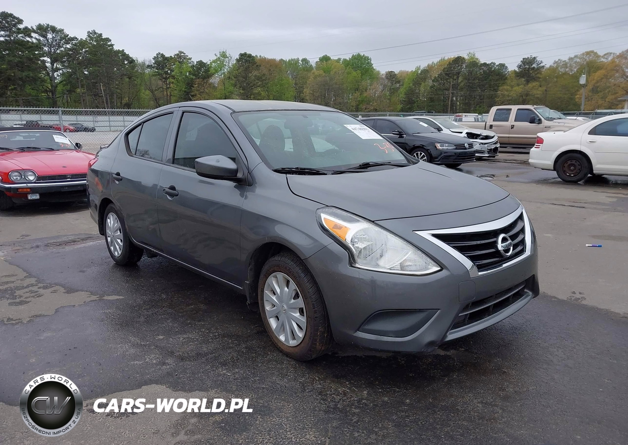 2018 Nissan Versa 1.6 S+