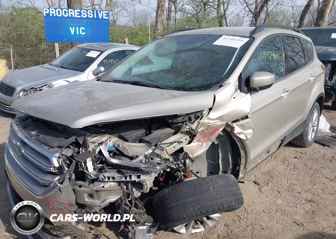2017 Ford Escape Se VIN:1FMCU0GD8HUA74843 - 6