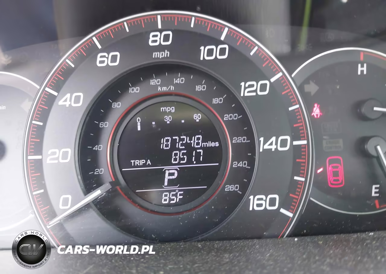 2015 Honda Accord Sport VIN:1HGCR2F57FA087126 - 15
