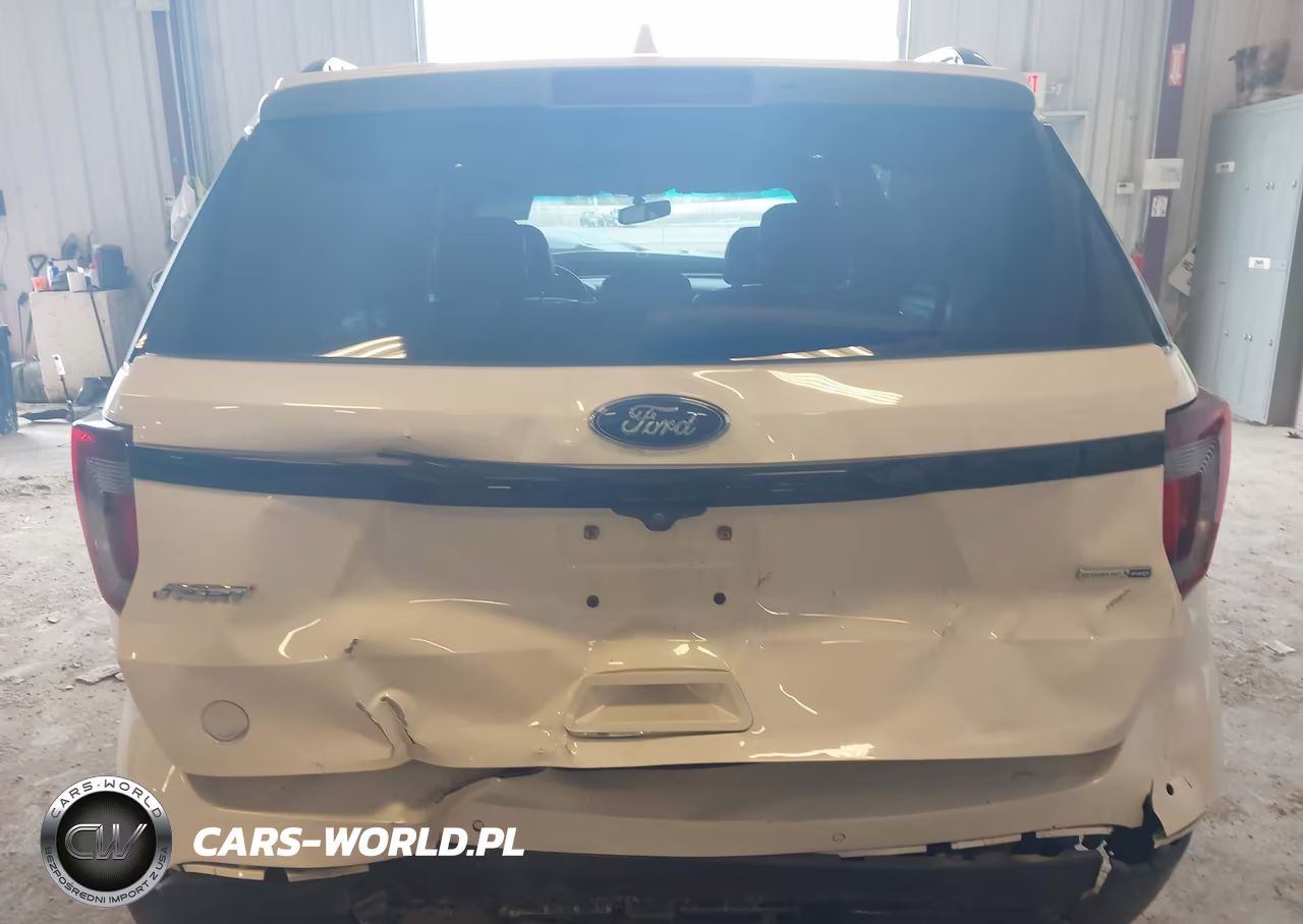 2017 Ford Explorer Sport VIN:1FM5K8GT1HGB38949 - 16