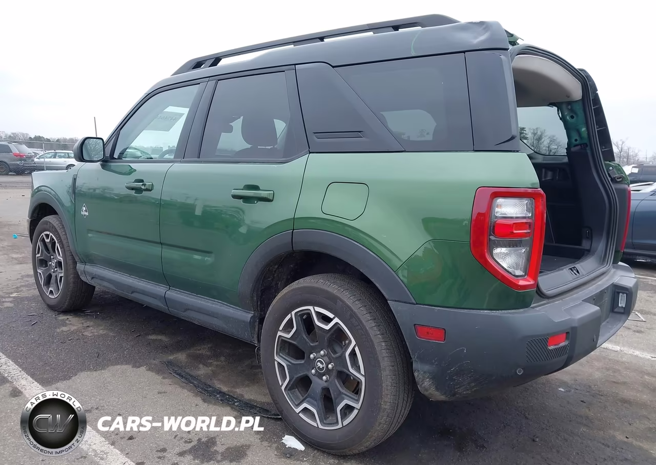 2025 Ford Bronco Sport Outer Banks VIN:3FMCR9CN4SRE96465 - 3