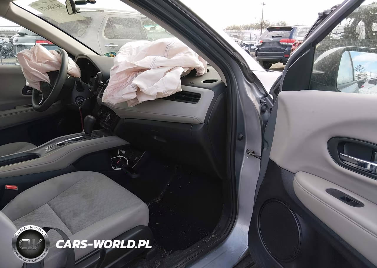 2018 Honda Hr-V Lx VIN:3CZRU6H3XJG709488 - 5
