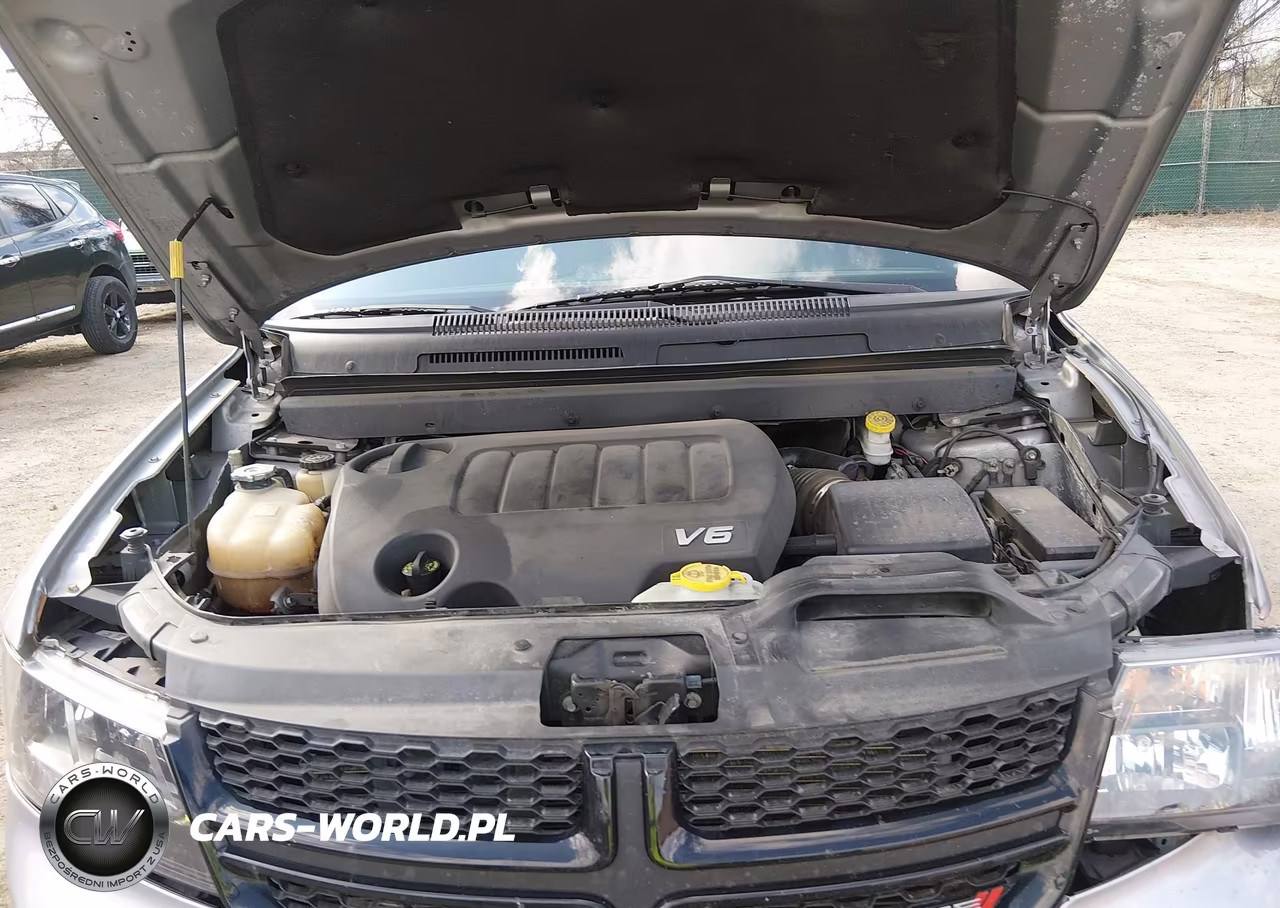 2018 Dodge Journey Crossroad VIN:3C4PDCGG2JT345607 - 10