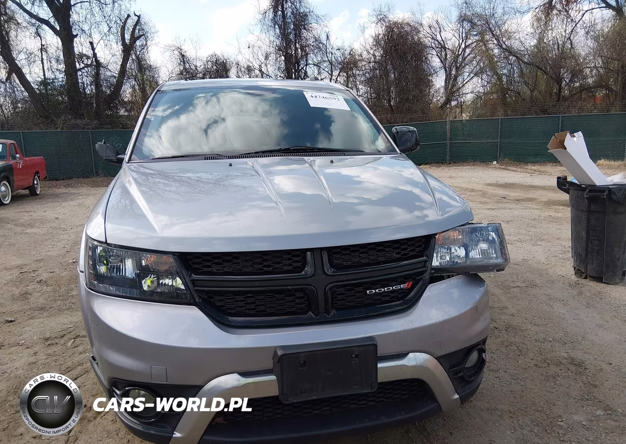 2018 Dodge Journey Crossroad VIN:3C4PDCGG2JT345607 - 12