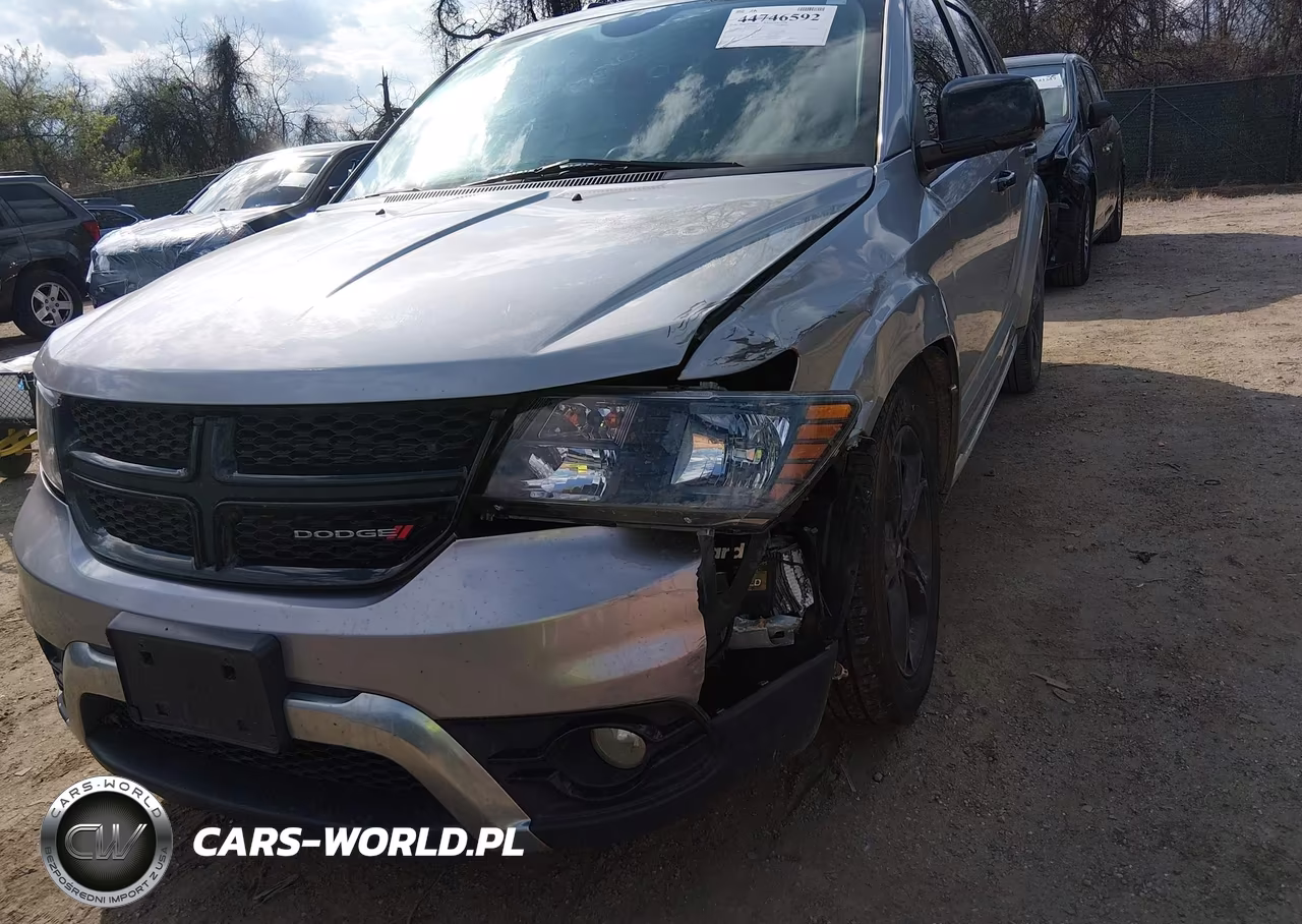 2018 Dodge Journey Crossroad VIN:3C4PDCGG2JT345607 - 6