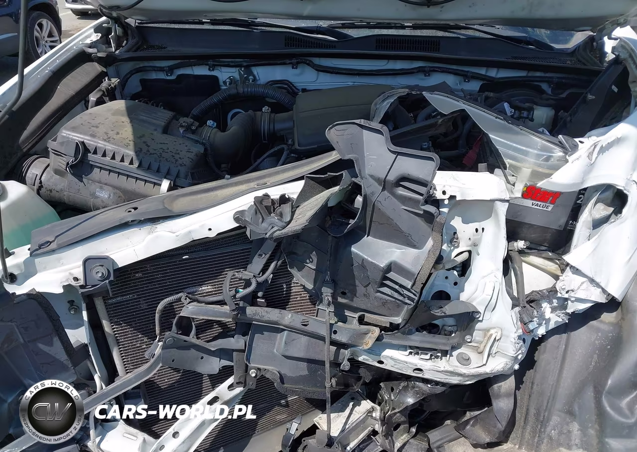 2018 Toyota Tacoma Sr VIN:5TFRX5GN2JX126869 - 10
