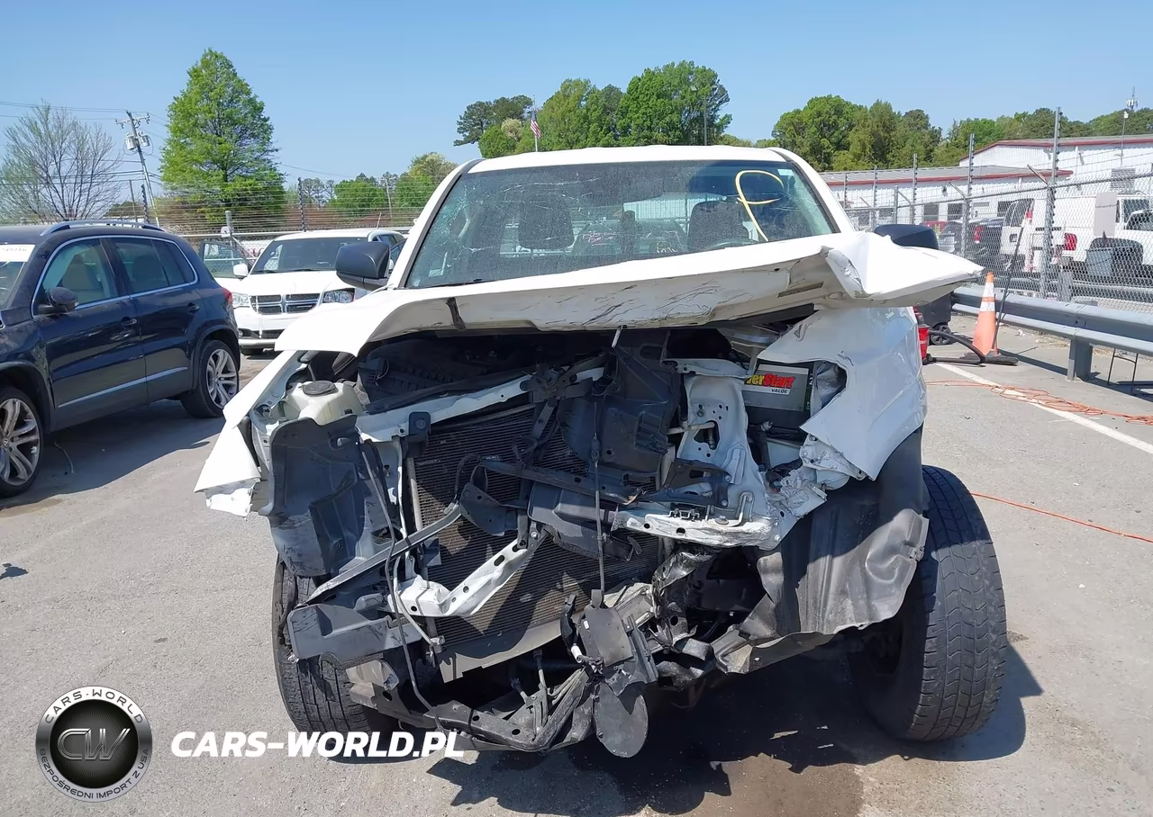2018 Toyota Tacoma Sr VIN:5TFRX5GN2JX126869 - 12