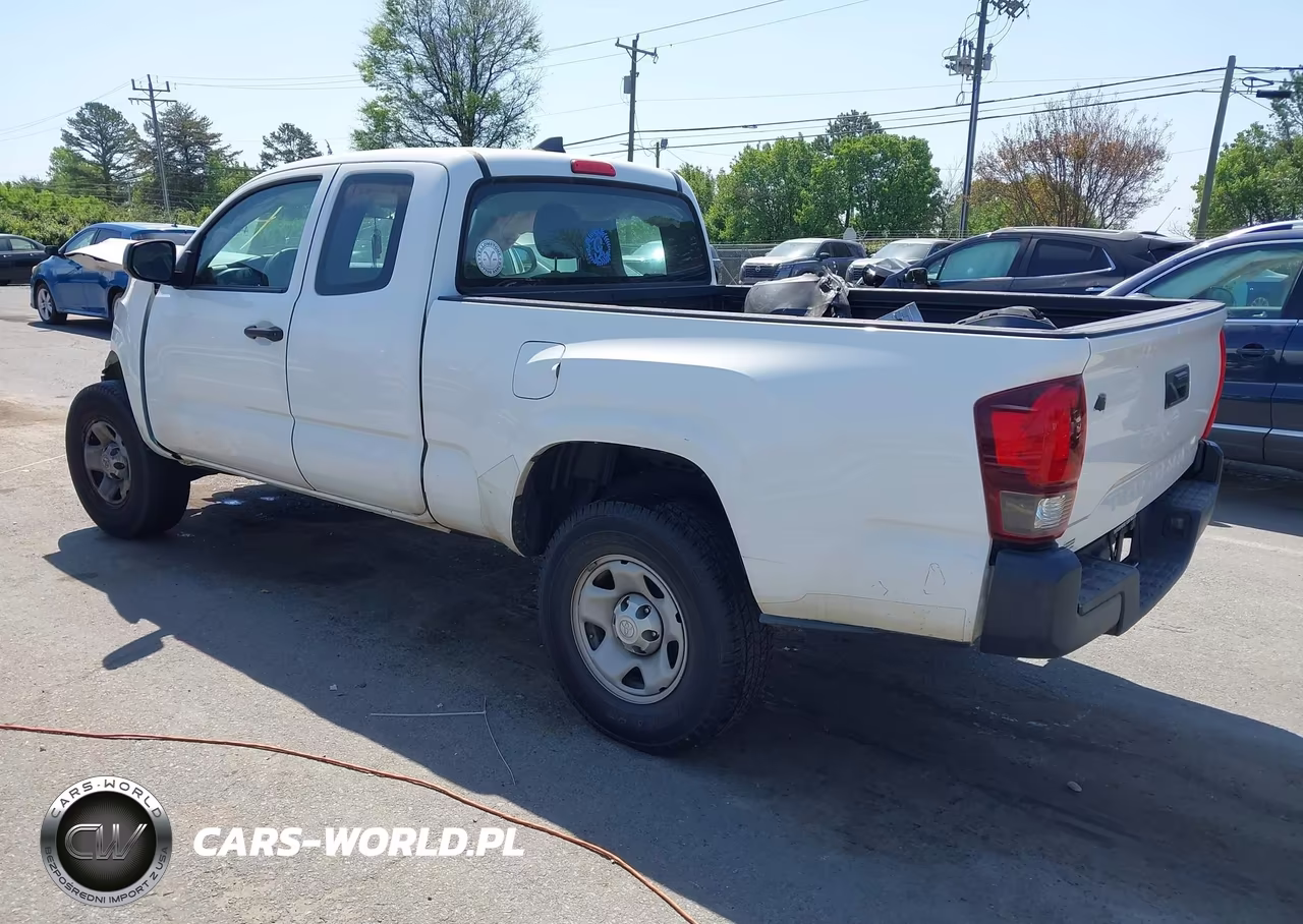 2018 Toyota Tacoma Sr VIN:5TFRX5GN2JX126869 - 3