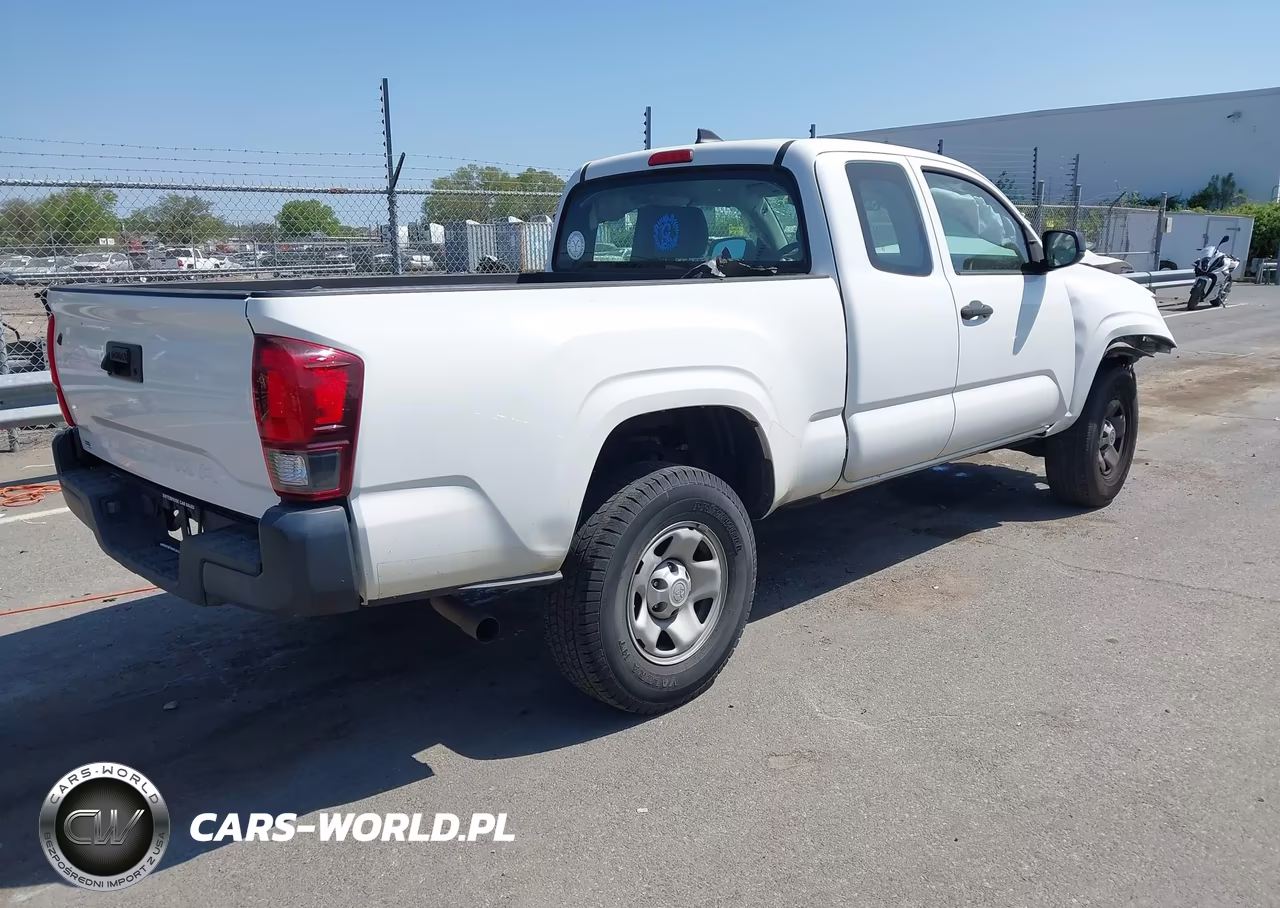2018 Toyota Tacoma Sr VIN:5TFRX5GN2JX126869 - 4