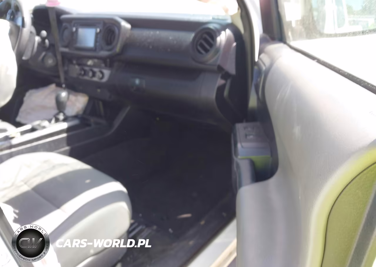 2018 Toyota Tacoma Sr VIN:5TFRX5GN2JX126869 - 5