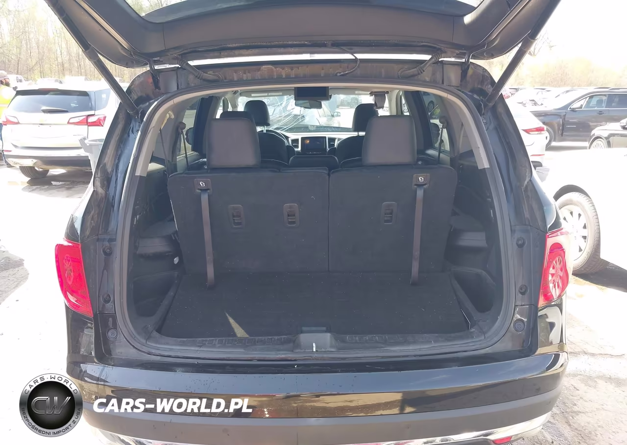 2017 Honda Pilot Touring VIN:5FNYF6H97HB073841 - 17
