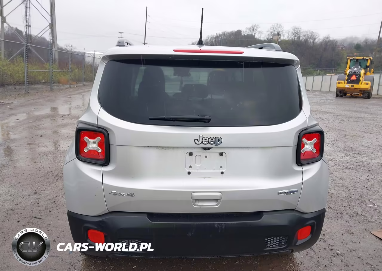 2018 Jeep Renegade Latitude 4X4 VIN:ZACCJBBB9JPJ02555 - 17