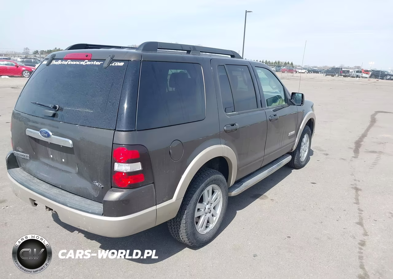 2008 Ford Explorer Eddie Bauer VIN:1FMEU74E38UB29150 - 4