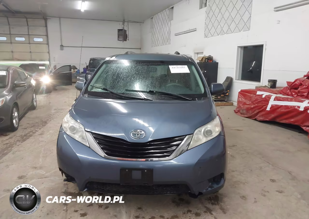2014 Toyota Sienna Le V6 8 Passenger VIN:5TDKK3DC2ES468034 - 12