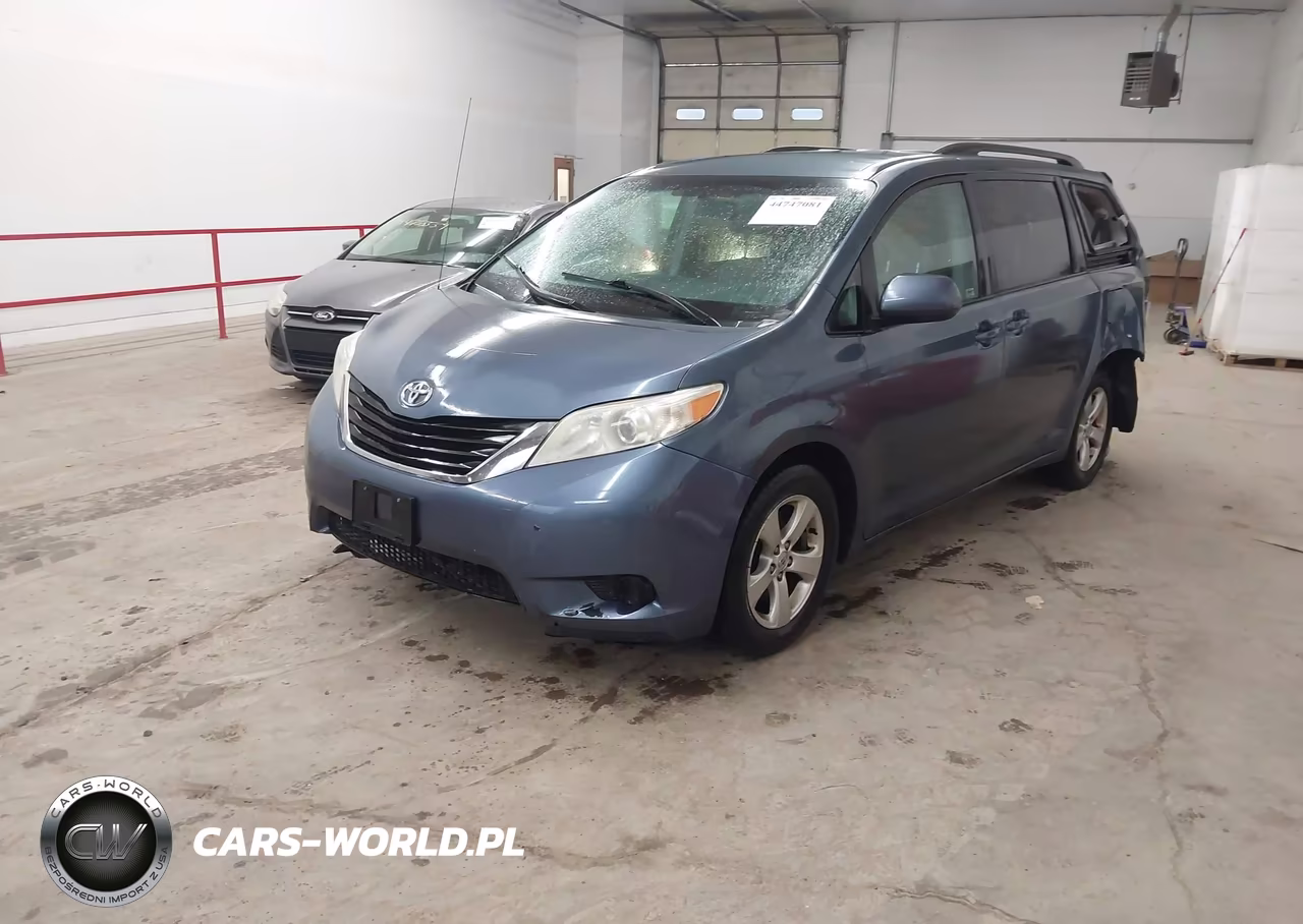 2014 Toyota Sienna Le V6 8 Passenger VIN:5TDKK3DC2ES468034 - 2