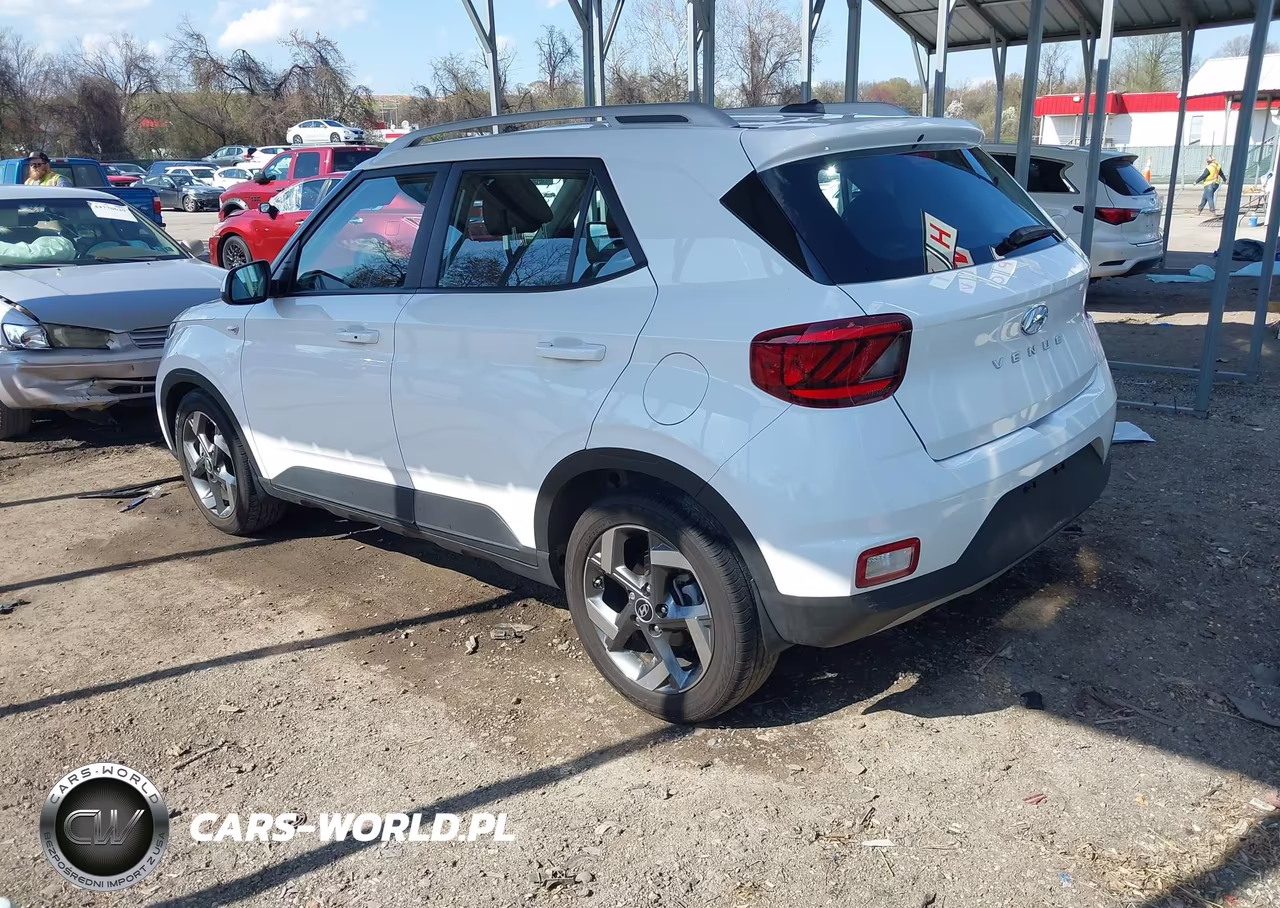 2024 Hyundai Venue Sel VIN:KMHRC8A35RU293322 - 3
