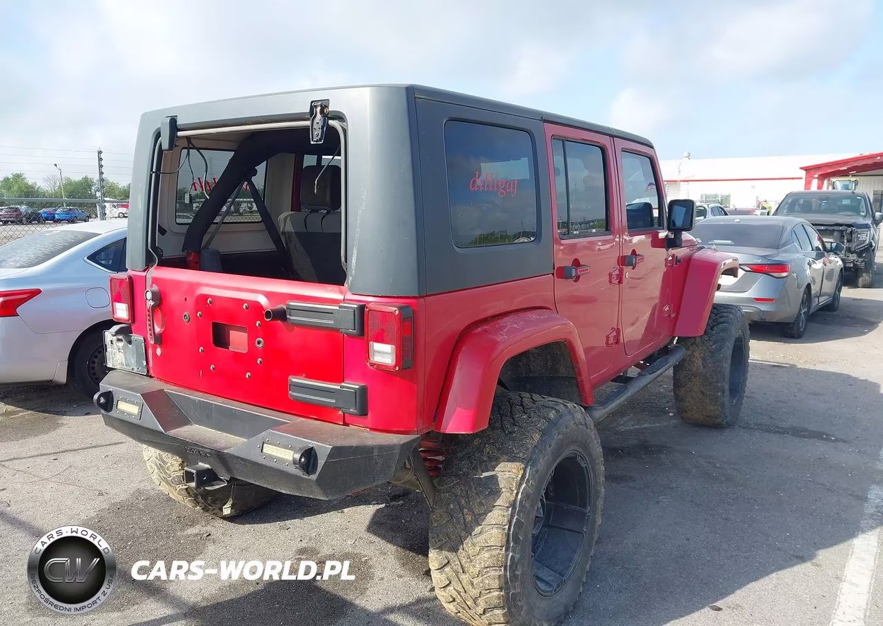 2008 Jeep Wrangler Unlimited X VIN:1J4GA39128L652647 - 4