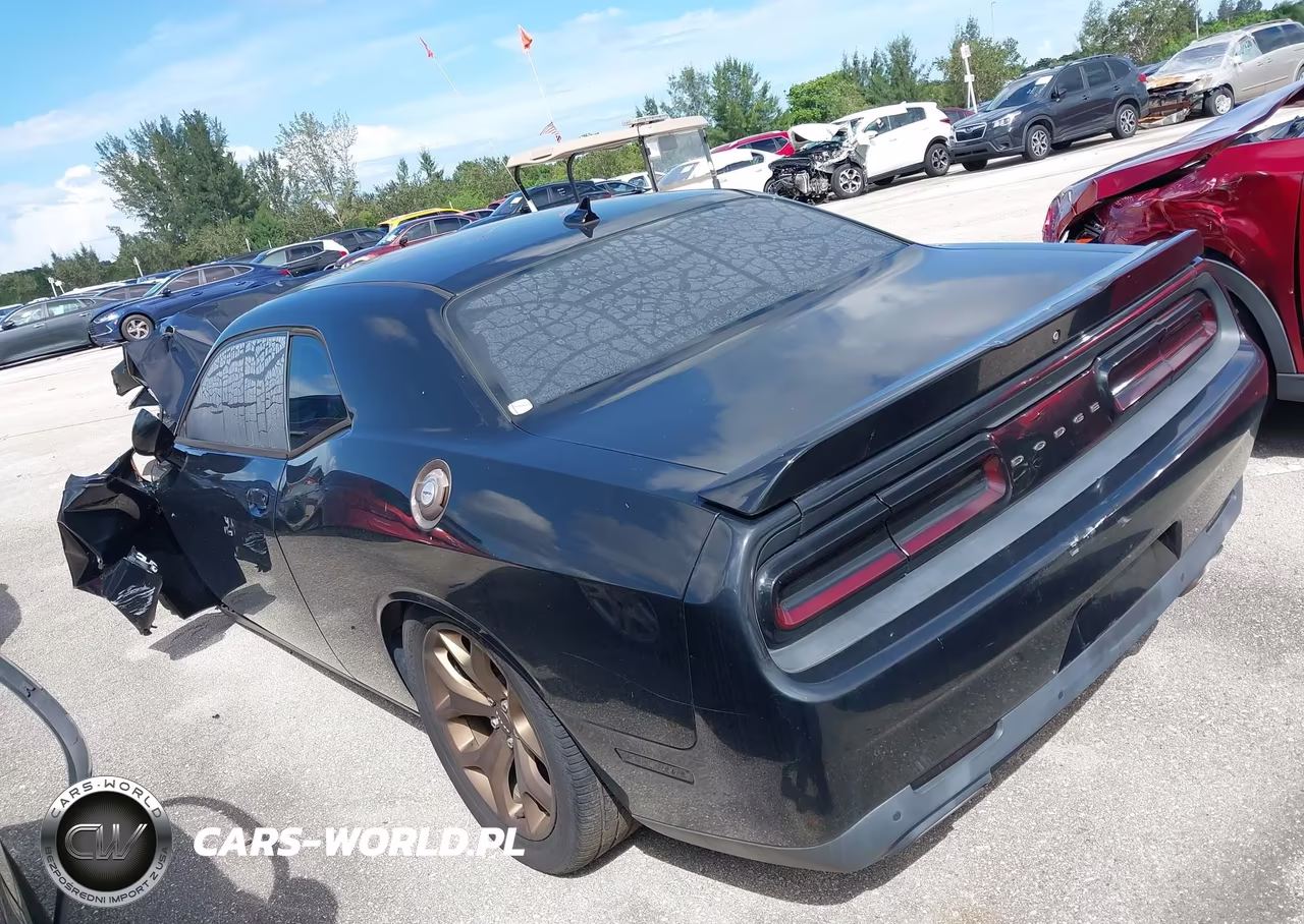 2016 Dodge Challenger Sxt Plus VIN:2C3CDZAG7GH300310 - 3