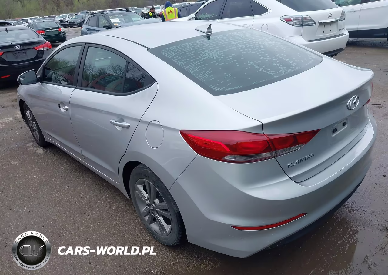 2017 Hyundai Elantra Se VIN:5NPD84LF3HH172331 - 3