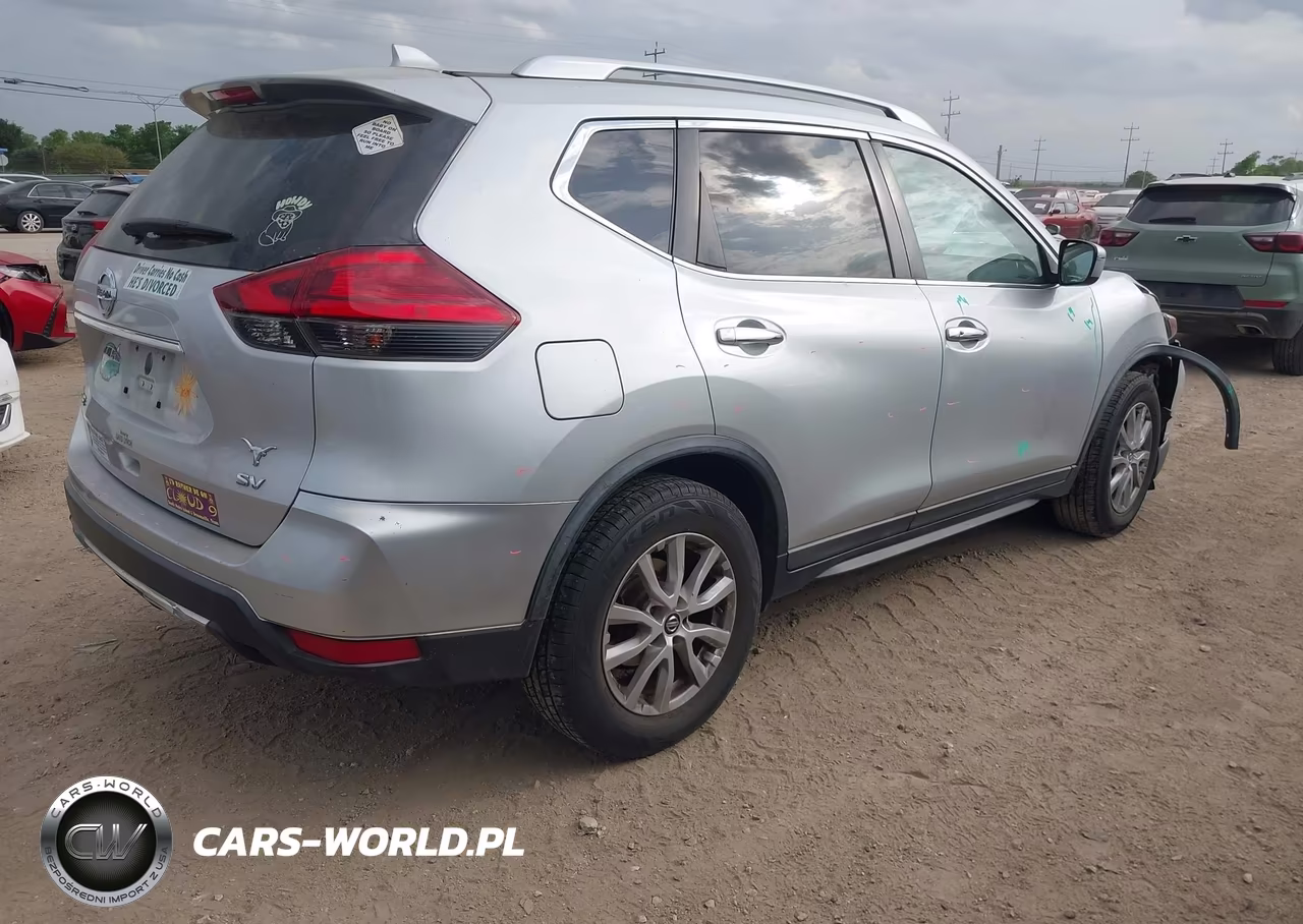2017 Nissan Rogue Sv VIN:KNMAT2MT2HP616037 - 4