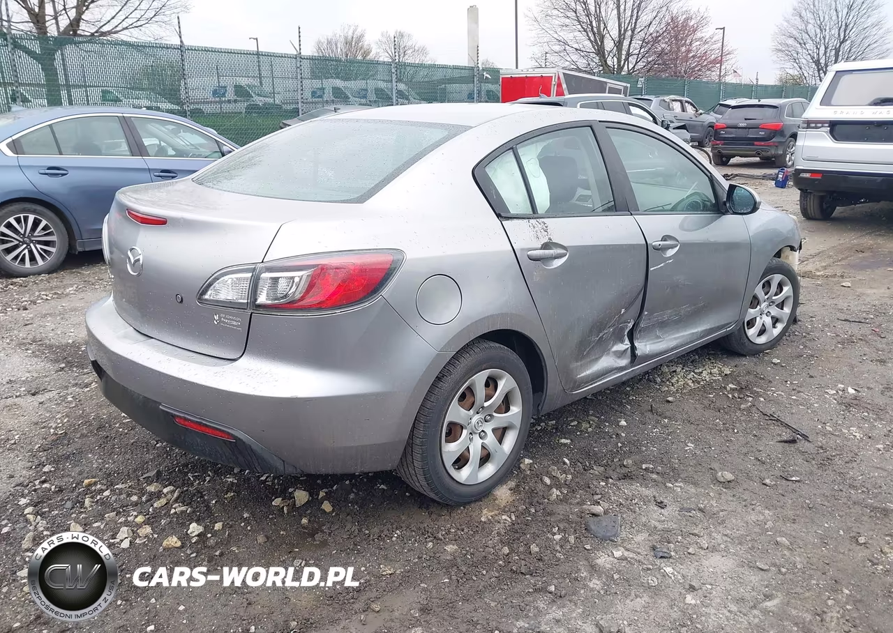 2011 Mazda Mazda3 I Sport VIN:JM1BL1UF9B1395362 - 4