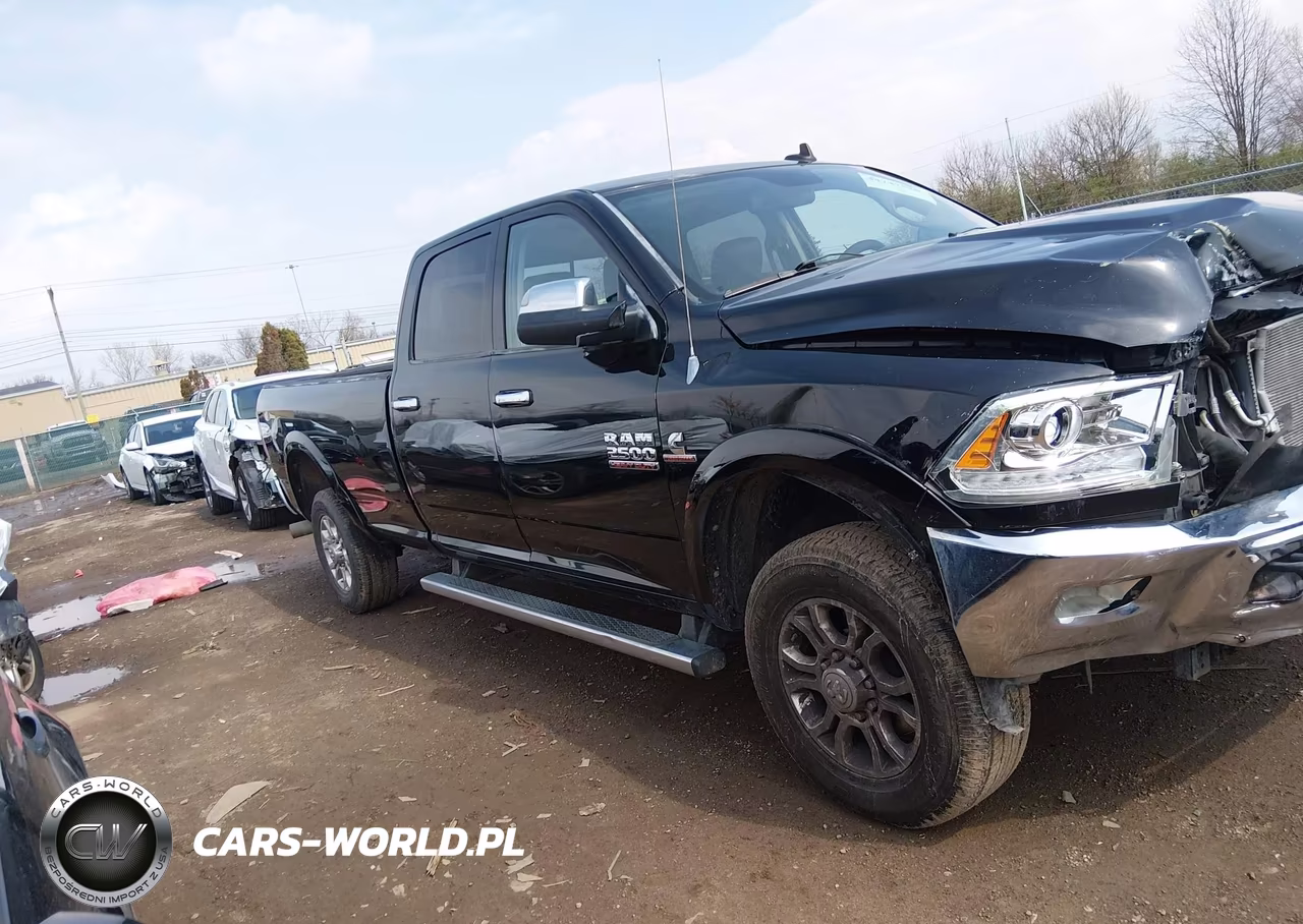 2014 Ram 2500 Laramie VIN:3C6UR5KL1EG110089 - 13