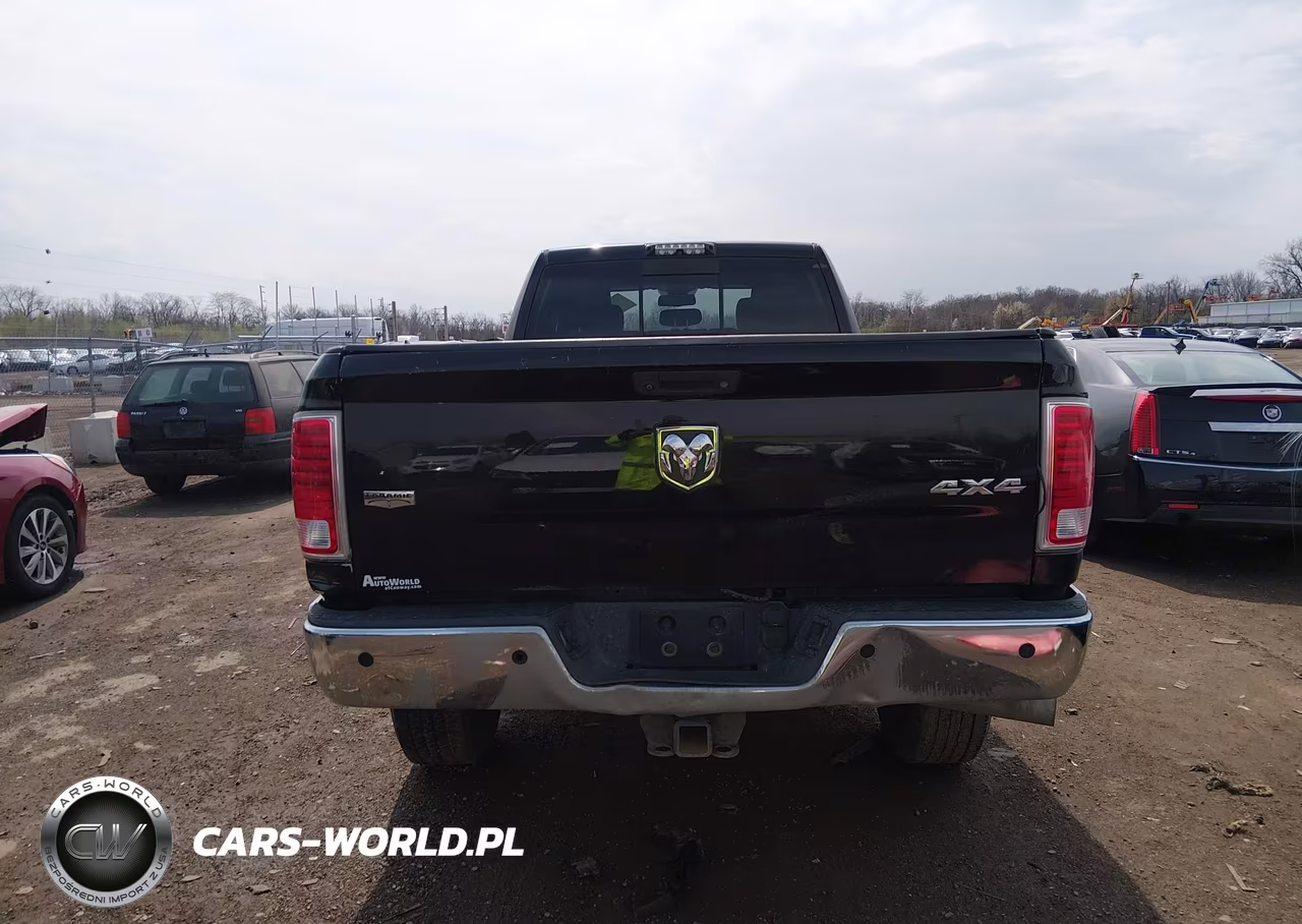 2014 Ram 2500 Laramie VIN:3C6UR5KL1EG110089 - 16