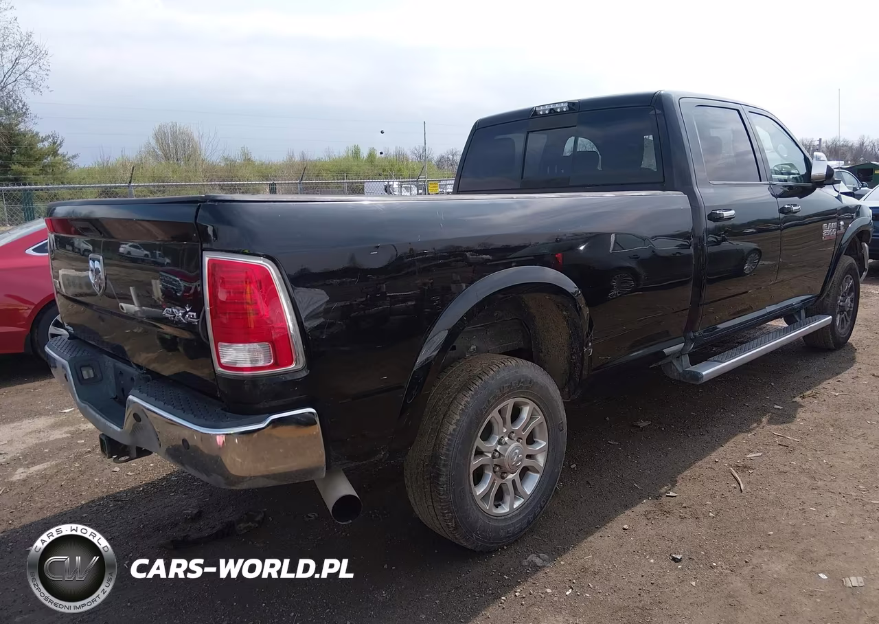 2014 Ram 2500 Laramie VIN:3C6UR5KL1EG110089 - 4