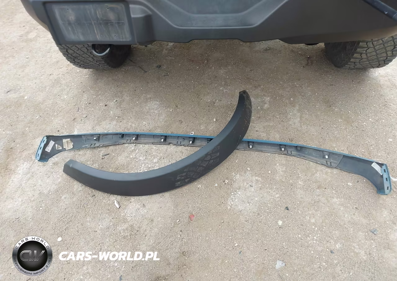2023 Ford Bronco VIN:1FMDE5CP7PLA96111 - 12
