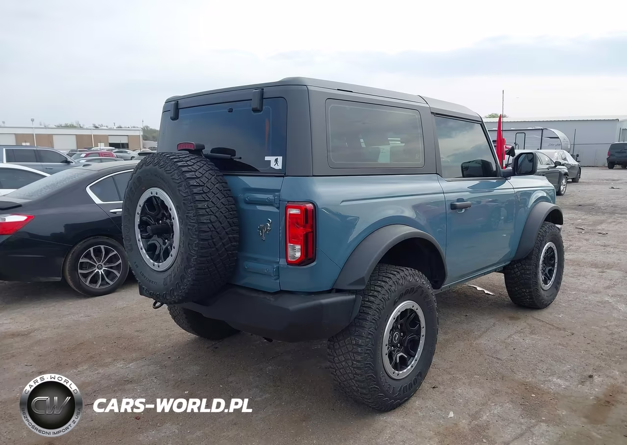 2023 Ford Bronco VIN:1FMDE5CP7PLA96111 - 4