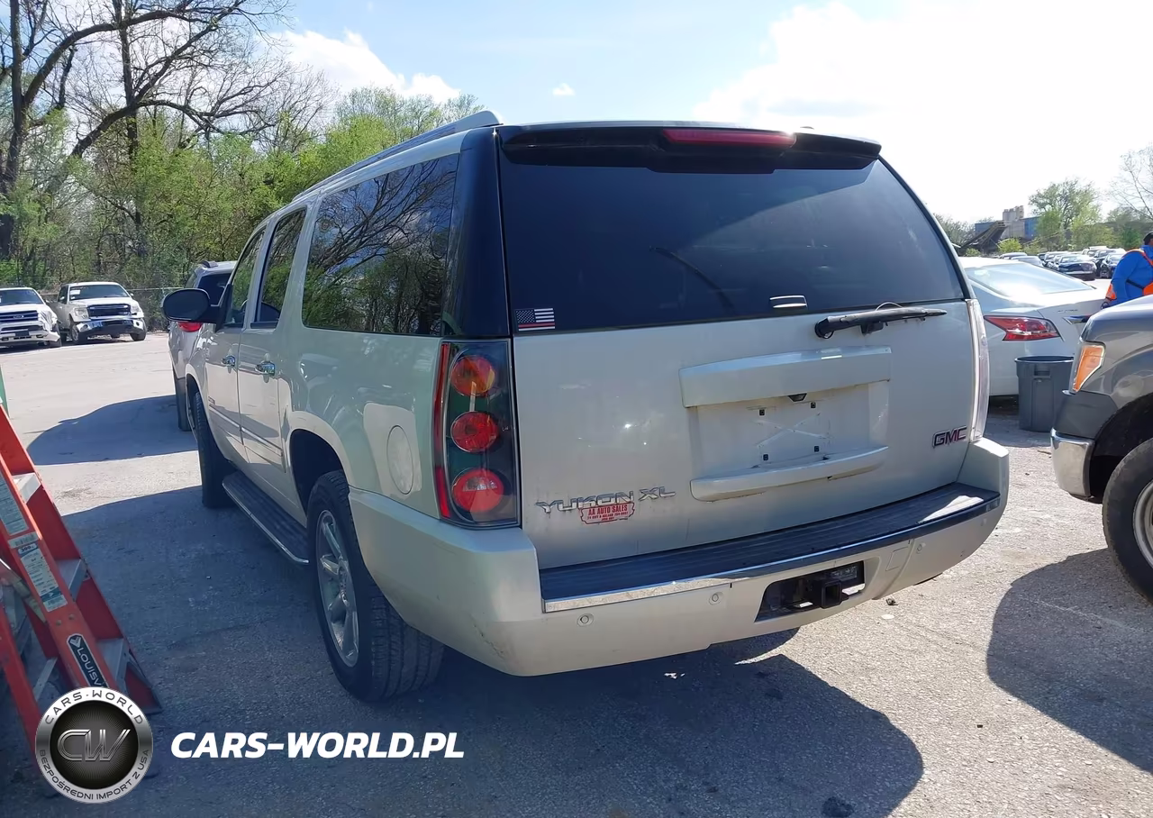 2013 GMC Yukon Xl 1500 Denali VIN:1GKS2MEF8DR356161 - 3