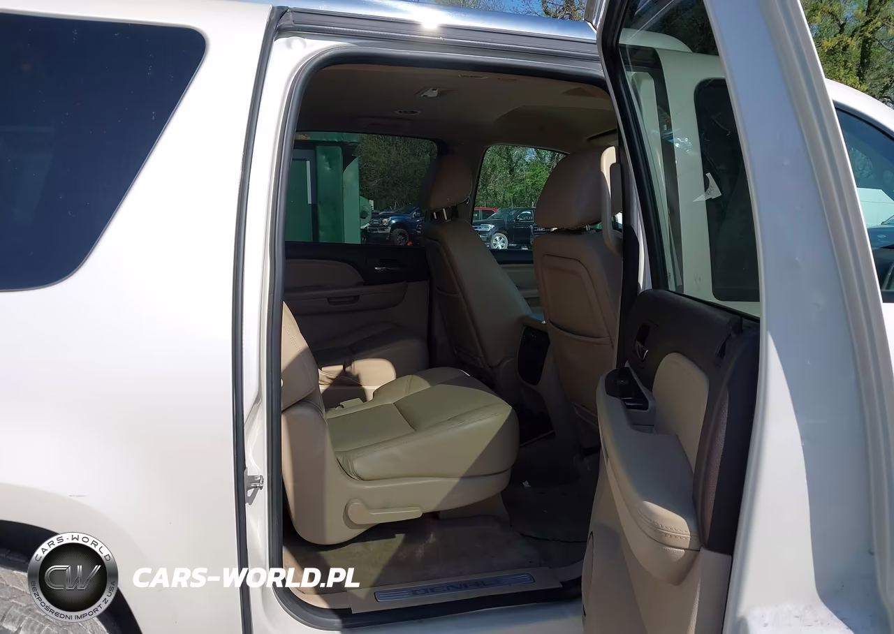 2013 GMC Yukon Xl 1500 Denali VIN:1GKS2MEF8DR356161 - 8