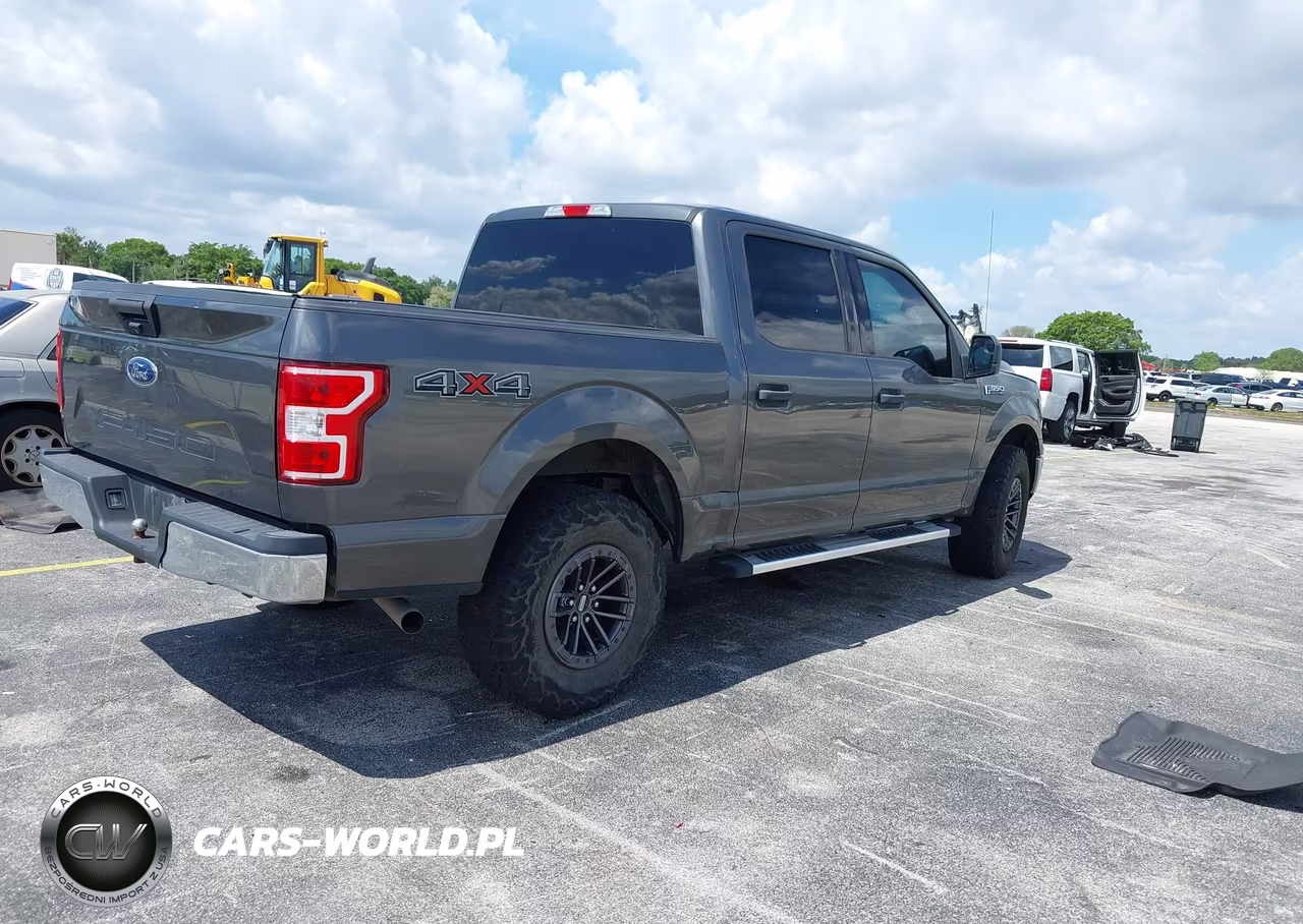 2018 Ford F-150 Xlt VIN:1FTEW1E58JFD16002 - 4
