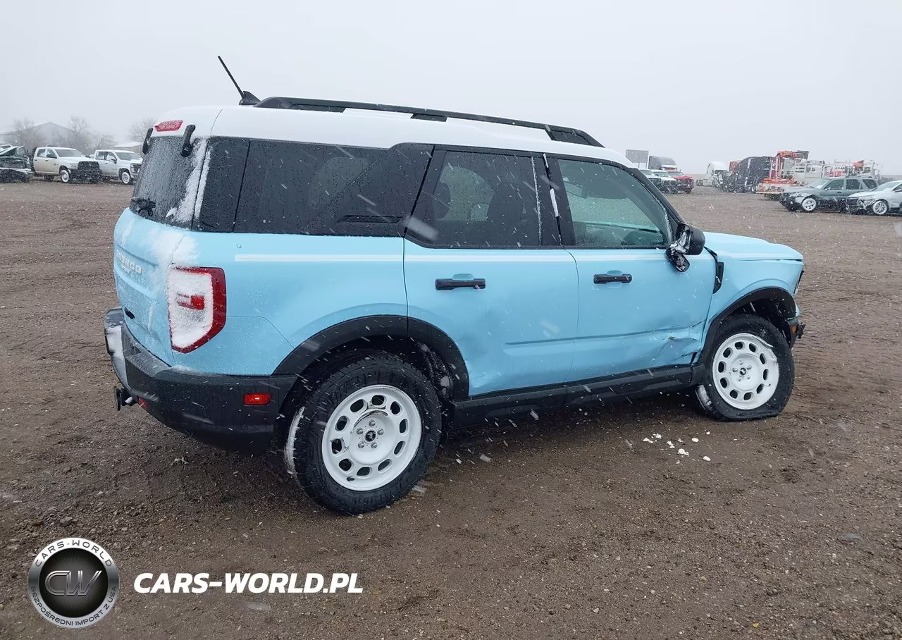 2023 Ford Bronco Sport Heritage VIN:3FMCR9G6XPRD24726 - 4
