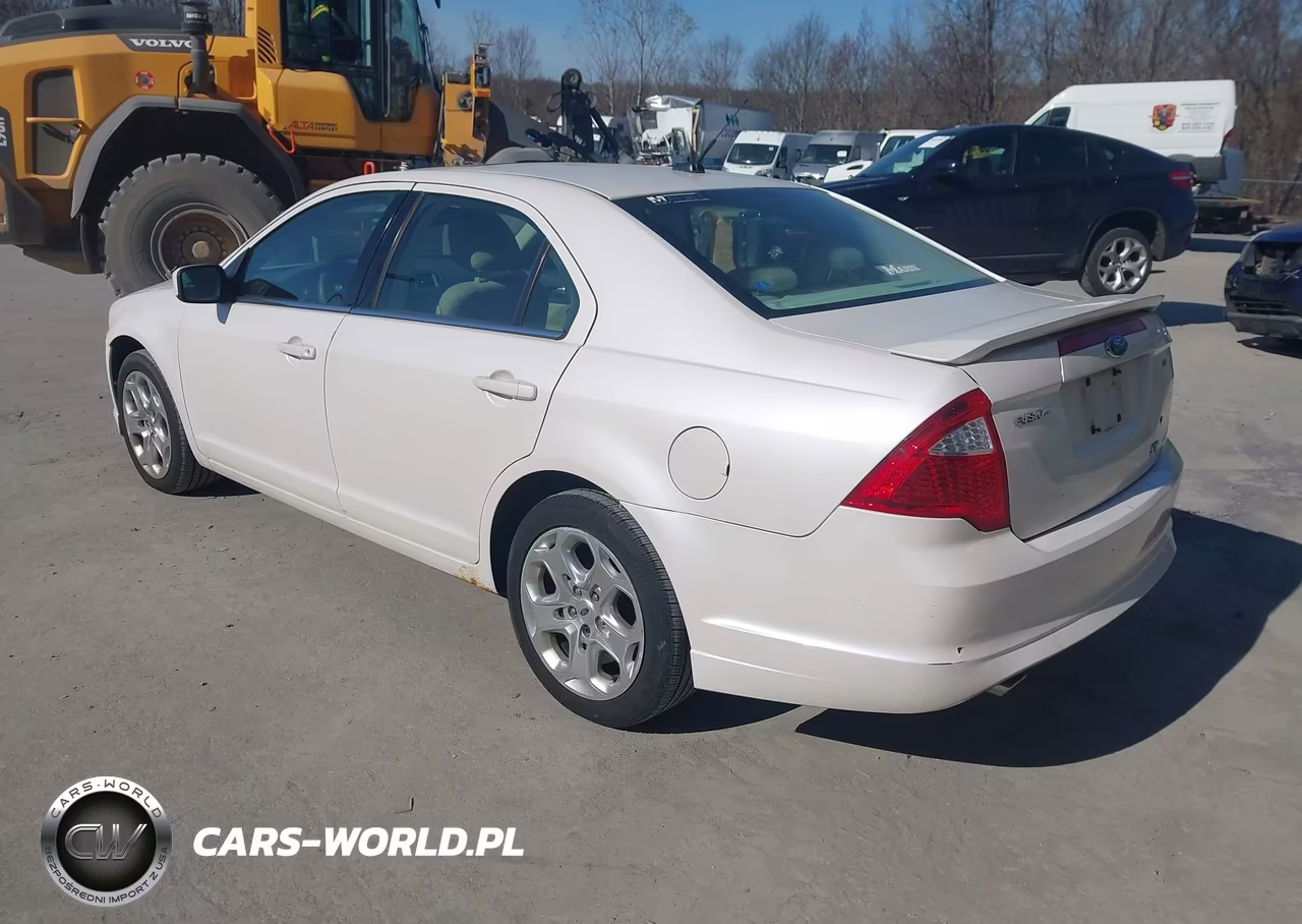 2010 Ford Fusion Se VIN:3FAHP0HG4AR182096 - 3