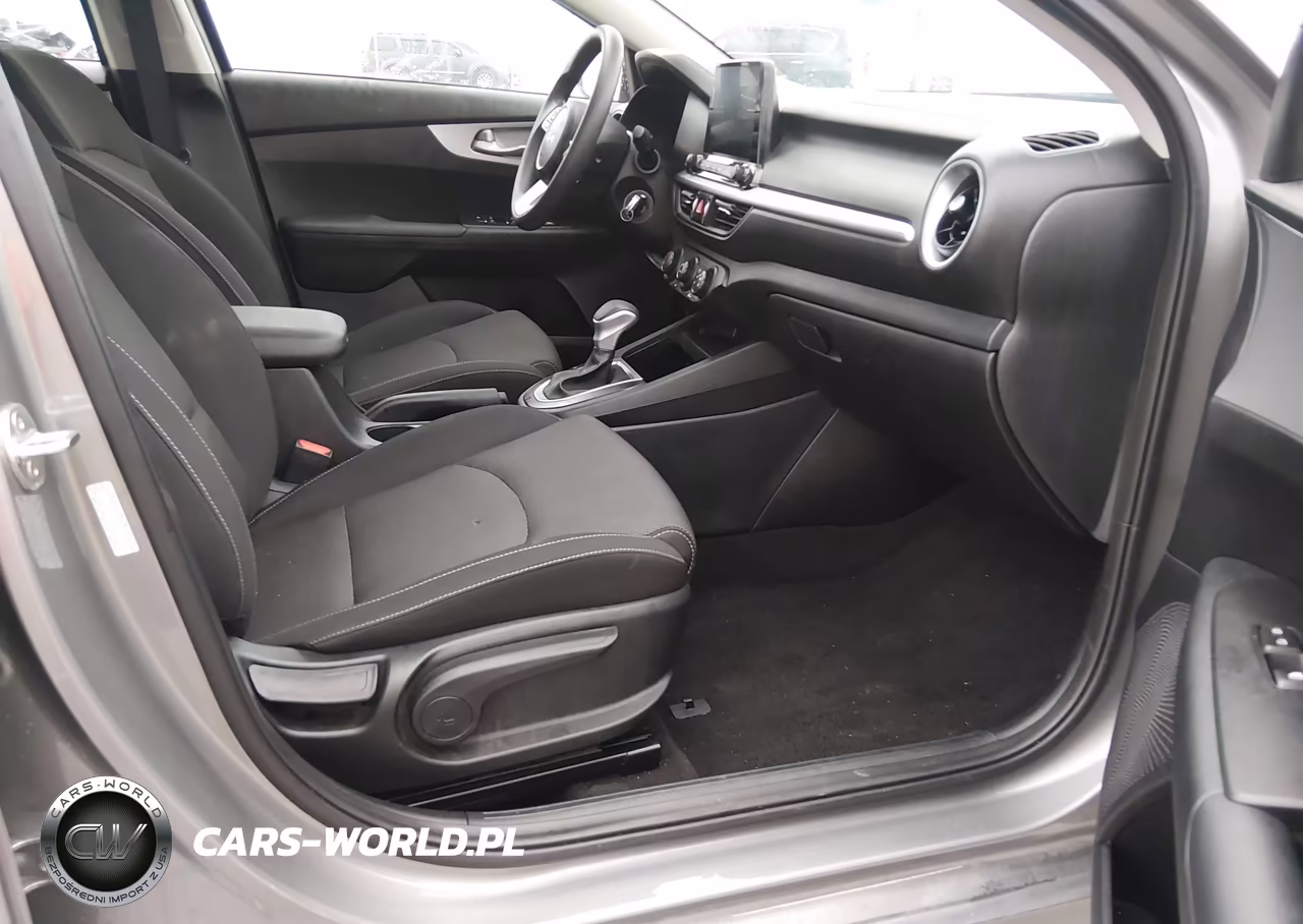 2024 Kia Forte Lxs VIN:3KPF24AD2RE780312 - 5