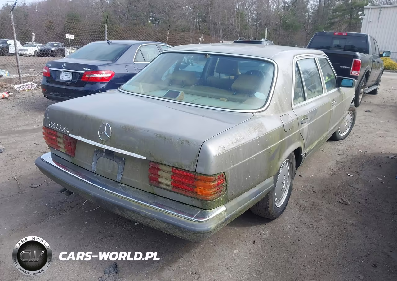 1988 Mercedes-Benz 560 Sel VIN:WDBCA39D7JA390204 - 4