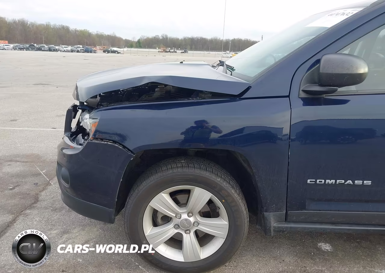 2014 Jeep Compass Sport VIN:1C4NJDBB3ED880040 - 6