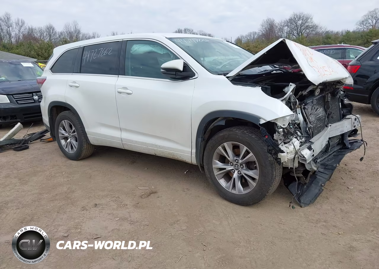 2016 Toyota Highlander Le Plus V6