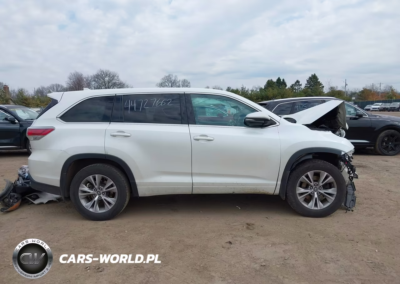 2016 Toyota Highlander Le Plus V6 VIN:5TDBKRFH7GS344856 - 14
