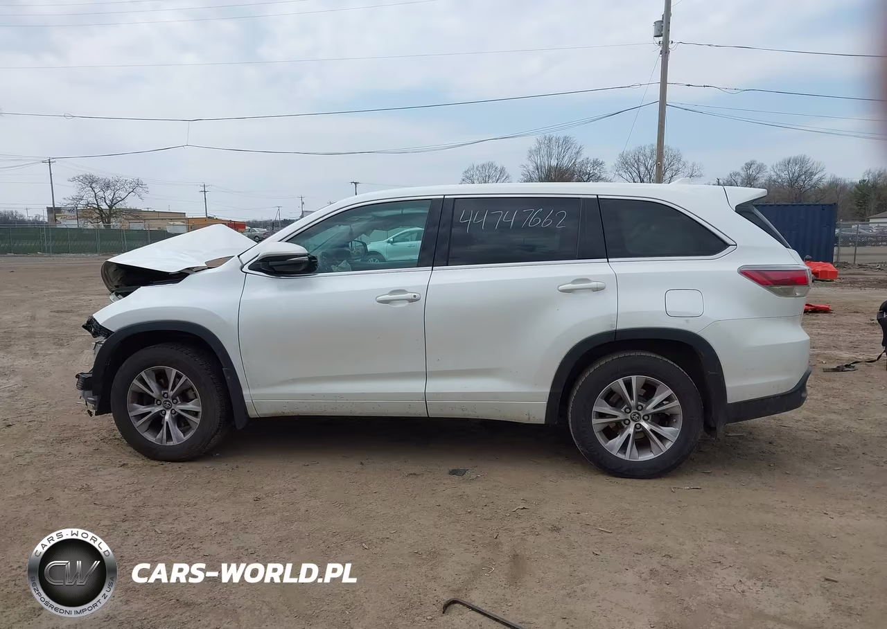 2016 Toyota Highlander Le Plus V6 VIN:5TDBKRFH7GS344856 - 15