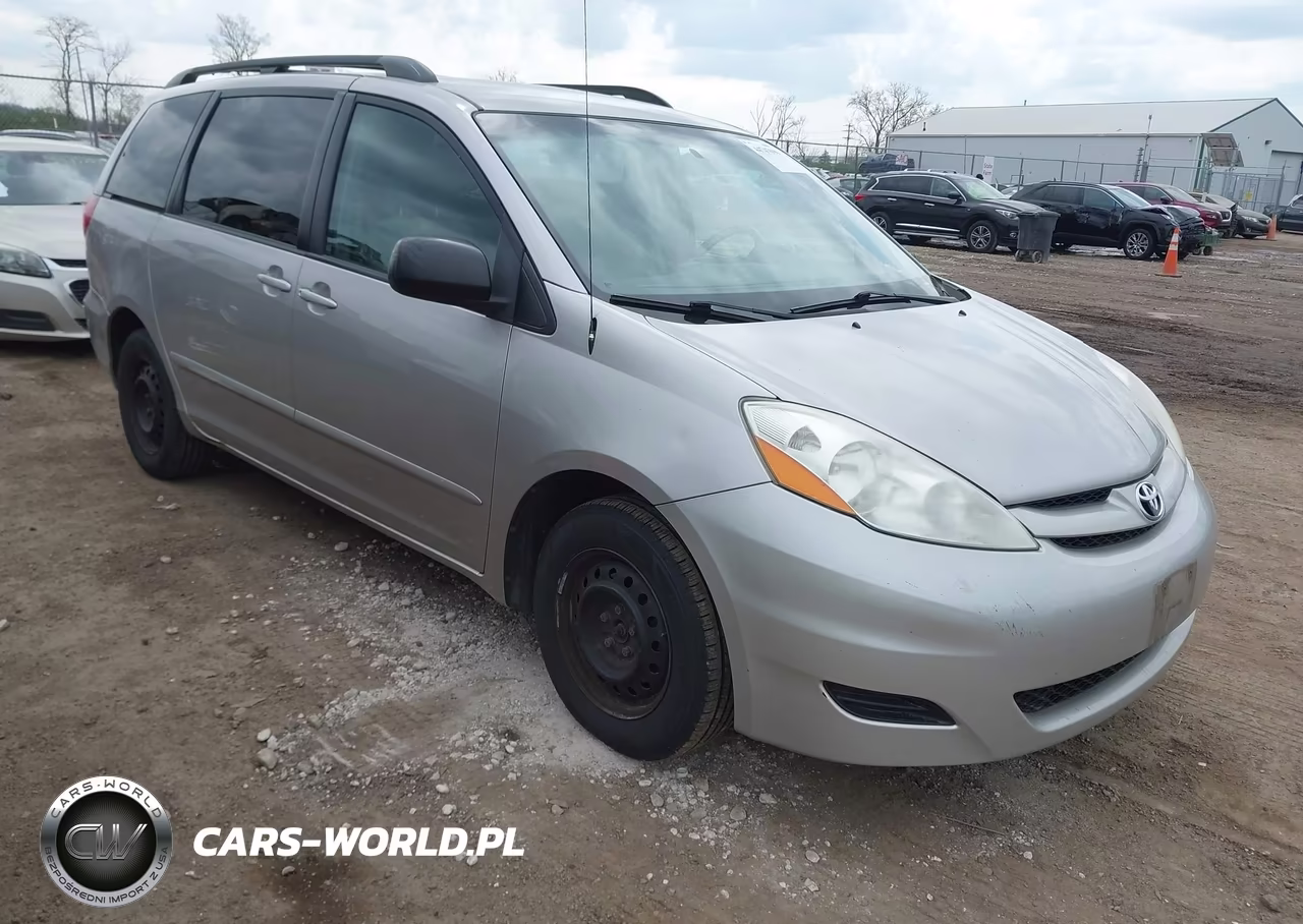2010 Toyota Sienna Le