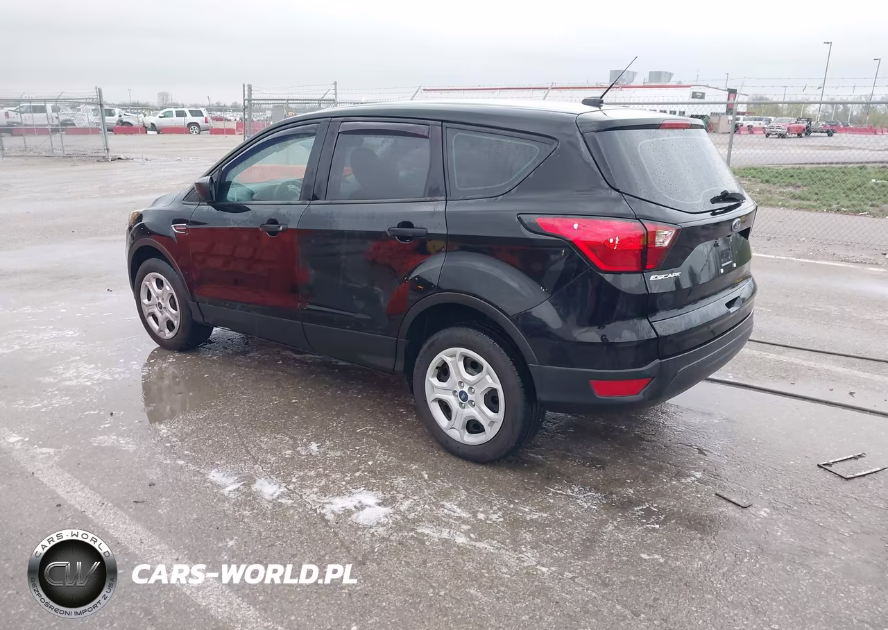 2019 Ford Escape S VIN:1FMCU0F76KUC45852 - 3
