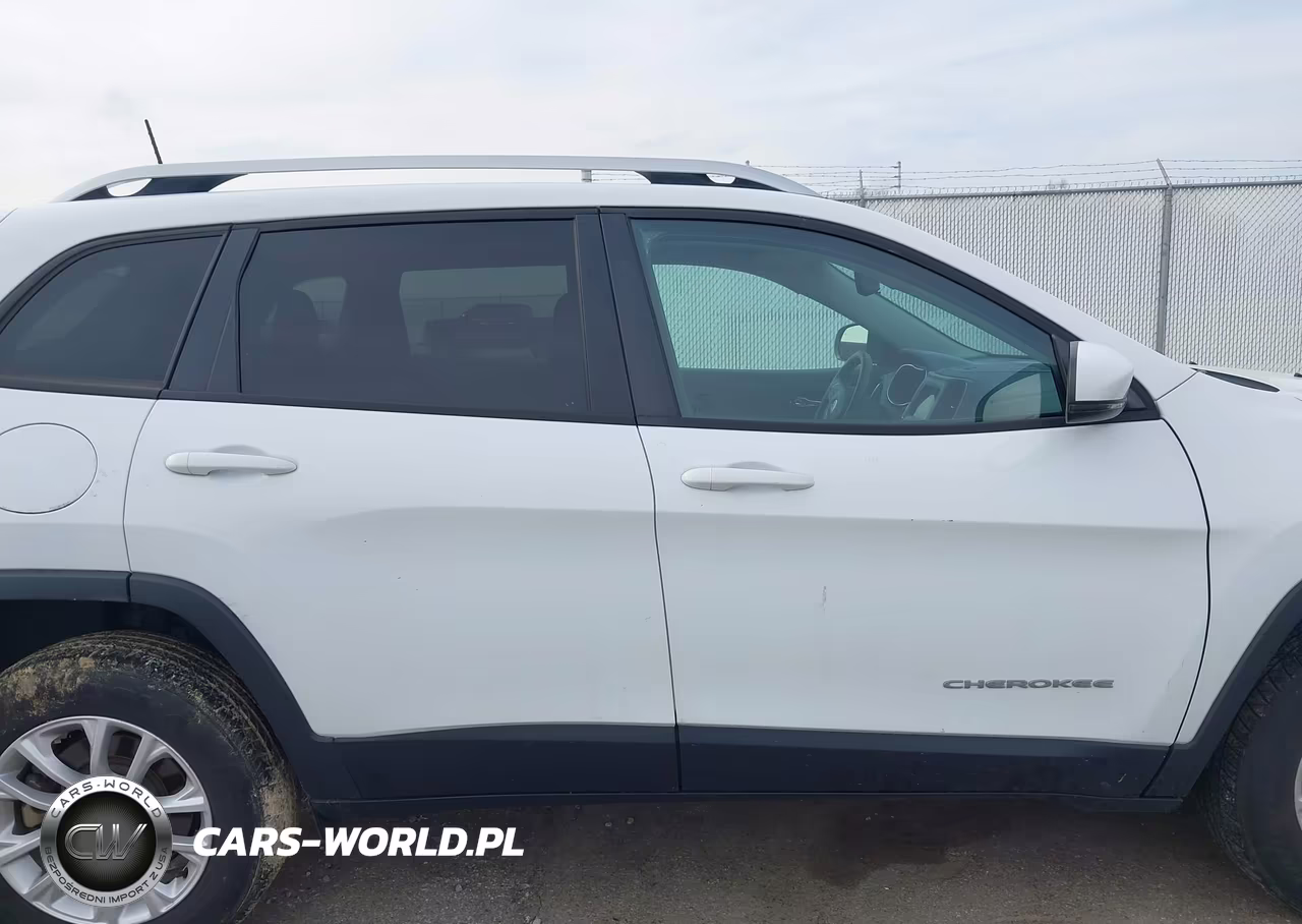 2021 Jeep Cherokee Latitude 4X4 VIN:1C4PJMCB8MD220534 - 14