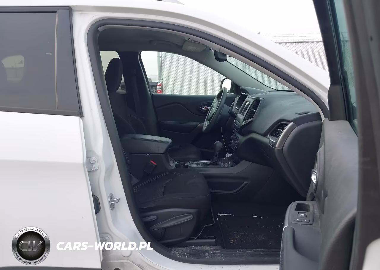 2021 Jeep Cherokee Latitude 4X4 VIN:1C4PJMCB8MD220534 - 5