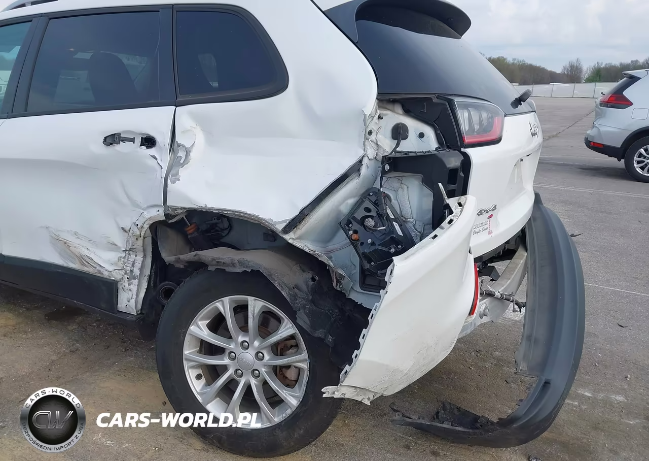 2021 Jeep Cherokee Latitude 4X4 VIN:1C4PJMCB8MD220534 - 6