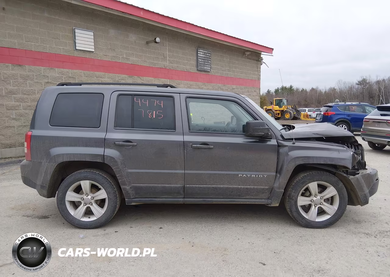 2016 Jeep Patriot Latitude VIN:1C4NJPFA3GD813749 - 14